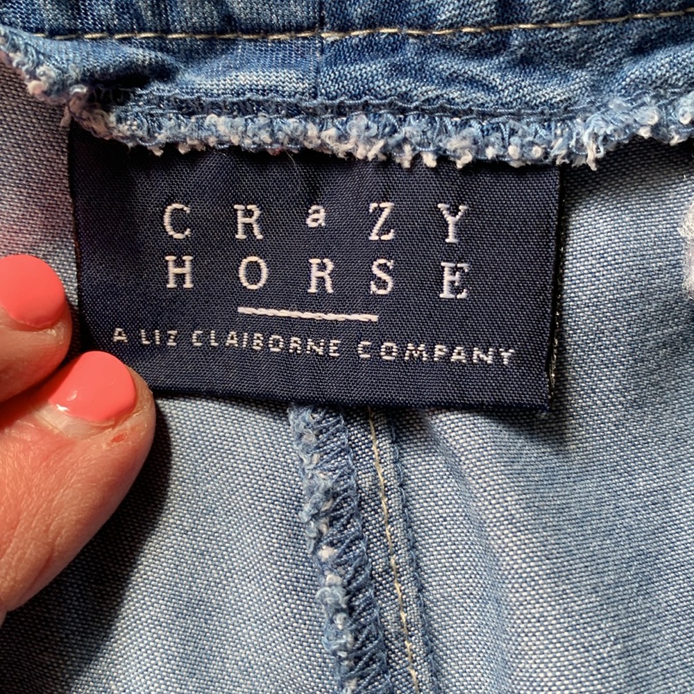 Crazy Horse by Liz Claiborne Blue Ankle Cropped Jeans with Relaxed Fit - Picture 6 of 8